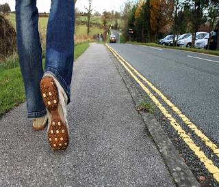 એક સમયે ચાલીને જતો હતો બાંદ્રા આ એક્ટર, ઓટો-બસના ન હતા પૈસા, આવી છે સંઘર્ષની કહાણી