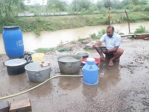 Farmers Protest: ਬਾਰਸ਼ ਦੇ ਕਹਿਰ 'ਚ ਵੀ ਕਿਸਾਨਾਂ ਦੇ ਹੌਸਲੇ ਬੁਲੰਦ, ਦਿੱਲੀ ਬਾਰਡਰ ਤੋਂ ਆਈਆਂ ਤਸਵੀਰਾਂ