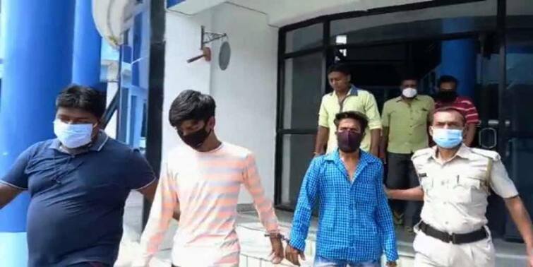 Kolkata News 2 arrested from Newtown in charges on anti social work Kolkata Newtown News : এলাকায় অসামাজিক কাজের অভিযোগ, নিউটাউনে আগ্নেয়াস্ত্রসহ গ্রেফতার ২