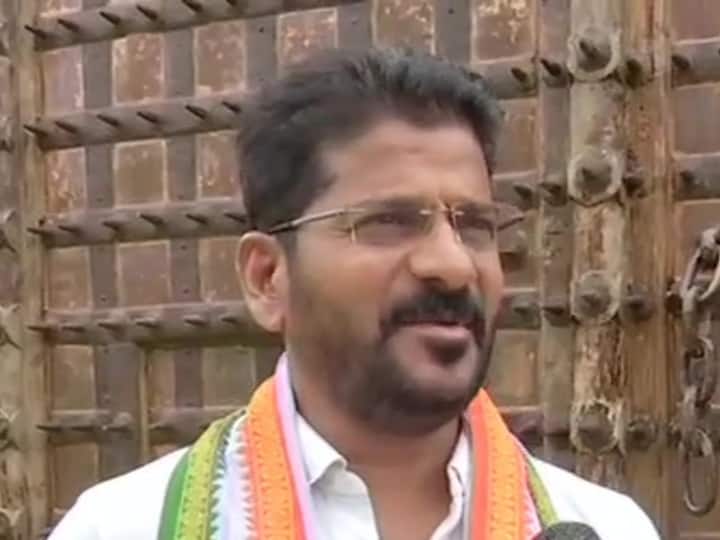 Telangana Being Released From House Arrest, Irked TPCC Chief Revanth Reddy Warns To Fight Against TRS' Unlawful Acts Being Released From House Arrest, Irked TPCC Chief Revanth Reddy Warns To Fight Against TRS' Unlawful Acts