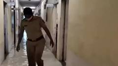 तुर्भे पोलिस स्थानकात पाण्यात उभं राहून काम करण्याची वेळ, पावसाच्या पाण्यामुळे कागदपत्रंही भिजली