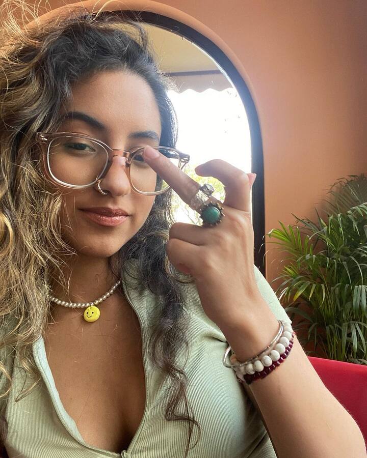 आलिया सुहानासारखी ग्लॅमरस आणि  बोल्ड आहे. इन्स्टाग्रामवर आलियाची लाखो फॅन फॉलोइंग आहे. (photo courtesy : @aliachhiba instagram)