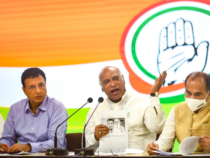 Pegasus Project Row: 'Which Terrorists Are Being Fought With By Spying On Rahul Gandhi?' Congress Hits At PM Modi, BJP Govt Pegasus Project Row: Congress Demands Resignation Of Union HM Amit Shah, Probe Against PM Modi
