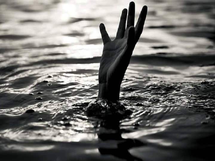 तालाब में उतराती हुई मिली 24 घंटे से लापता बच्‍चों की लाश, नहाने के दौरान डूबने से हुई मौत