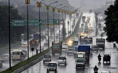 Mumbai Rain : ठाणे, नवी मुंबईत पावसाचा जोर कायम, मुख्य रस्ता वाहतुकीसाठी बंद