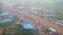 Thane Rains : शिळफाट्यावर वाहनांचं नव्हे, लोकांचं ट्रॅफिक जॅम; थरारक रेस्क्यू ऑपरेशन कॅमेऱ्यात कैद