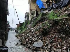 Uttarakhand: मसूरी में भूस्खलन के बाद रास्ता बंद, पुश्ता ढहने से मकान को खतरा