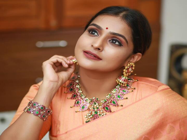 வெண்ணிலா வானில் அதில் என்னென்ன மேகம்