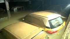 Mumbai Rains : कांदिवलीतल्या मुंबई महापालिकेच्या पार्किंगमध्ये पाणीच पाणी; 400 कार पाण्याखाली