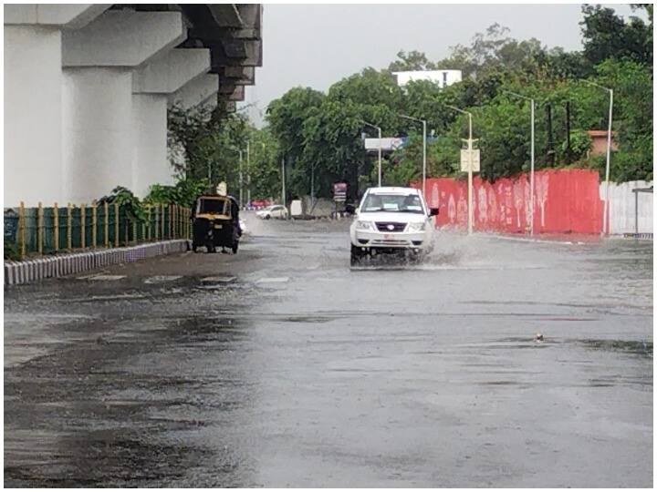 जम्मू: सोमवार देर रात से शहर में भारी बारिश, पॉश इलाकों की सड़कें भी जलमग्न हुुईं