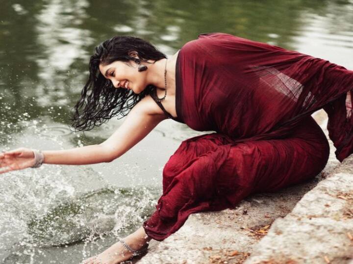 Actress rithika singh viral video after she fell inside the pond during photoshoot Rithika Singh Viral Video: போட்டோ ஷூட்டிங்கின் போது குளத்தில் தவறி விழுந்த பிரபல நடிகை - வைரலாகும் வீடியோ..!