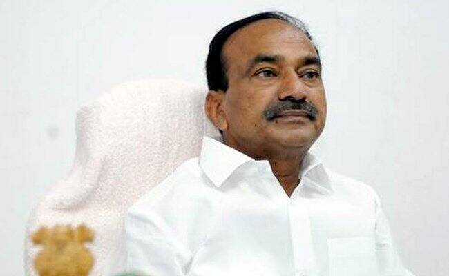 Huzurabad by poll case filed on Etela rajender voilated on election code Huzurabad By Poll: హుజూరాబాద్ లో ఉత్కంఠ... ఈటల రాజేందర్ పై కేసు నమోదు... బరిలో నలుగురు ఈ రాజేందర్ లు