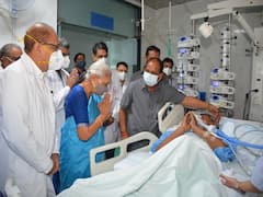 Former UP CM Kalyan Singh's Health Condition Unstable, Governor Anandiben Patel Pays Visit