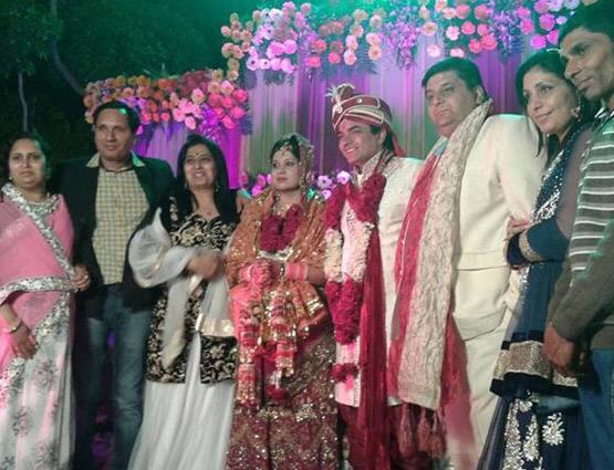 राजा टीवी एक्ट्रेस श्रद्धा शर्मा को भी डेट कर चुके हैं. 2015 में उन्होंने दिल्ली की की श्वेता सूद से शादी रचा ली