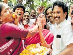 ’அதிமுக மாநில மகளிரணி செயலாளர் பதவி’ ரேசில் முந்தப்போவது யார்..?