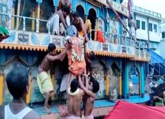 মহিষাদলের ২৪৫ বছরের ঐতিহ্য, উল্টো রথে পালকি চেপে বাড়ি ফিরলেন জগন্নাথদেব ও রাজবাড়ির কূলদেবতা