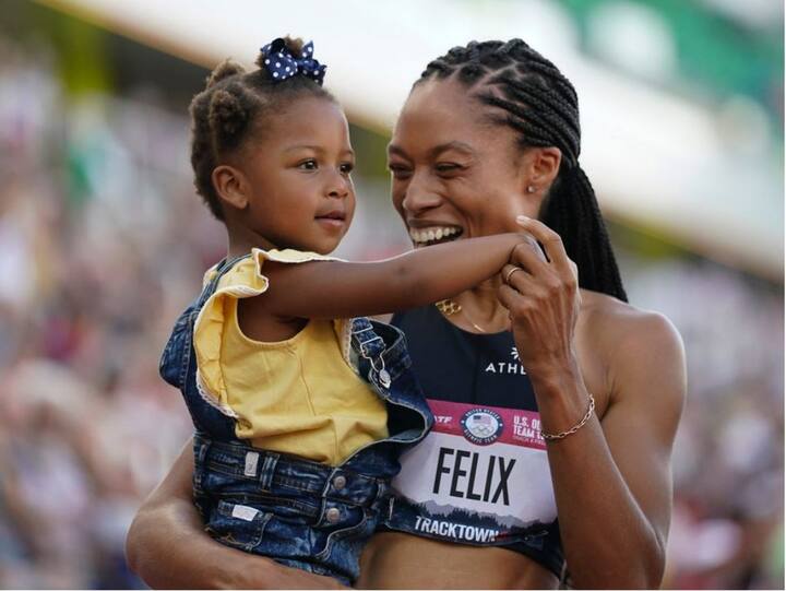 అమెరికాకు చెందిన అలీసన్‌ ఫెలిక్స్‌ ఇప్పటికే నాలుగు ఒలింపిక్స్‌లో ప్రాతినిథ్యం వహించి తొమ్మిది పతకాలను గెలిచింది. ఇప్పుడు రెండేళ్ల పాపతో టోక్యో ఒలింపిక్స్‌కి వెళ్లింది.