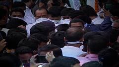 'तो' न्याय राष्ट्रवादीच्या नेत्यांना का नाही? गृहखातं राष्ट्रवादीच्या नेत्यांवर मेहरबान आहे का?