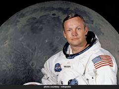 आर्मस्ट्राँग चंद्रावर उतरण्याच्या प्रतीक्षेत इंदिरा गांधी संपूर्ण रात्र जागल्या