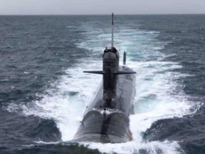 CBI files chargesheet for leaking confidential information of Navy submarine ANN CBI Files Chargesheet: नौसेना के सबमरीन की गोपनीय जानकारी लीक करने के मामले में CBI ने दाखिल की चार्जशीट, 6 लोगों पर चलेगा मुकदमा