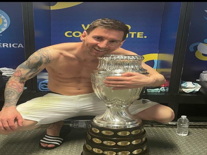 Messi's Picture Holding Copa America Trophy Becomes Most-Liked Instagram Post By Athlete Messi's Picture Holding Copa America Trophy Becomes Most-Liked Instagram Post By Athlete