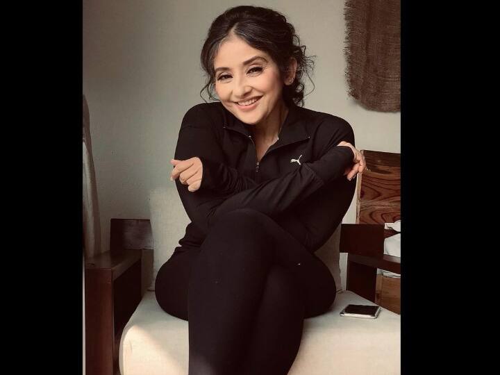 நேபாளத்தின் பிரகாஷ் கொய்ராலா மற்றும் சுஷ்மா கொய்ராலா அவர்களுக்கு மகளாக பிறந்தார் முற்றிலும் அரசியல் செல்வாக்கில் பிறந்து வளர்த்தார் மனிஷா