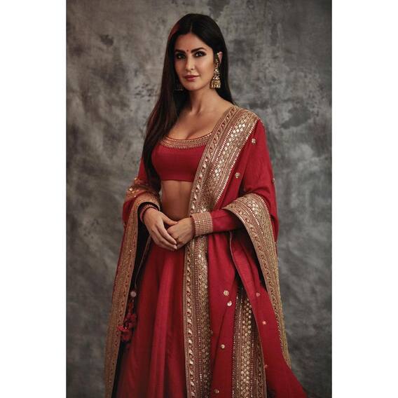 Hina Khan से लेकर Katrina Kaif तक, इन हसीनाओं ने सज-धज के मनाई ईद, देखें खूबसूरत तस्वीरें