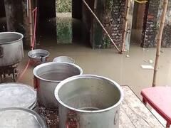 मुजफ्फरपुर में कम्युनिटी किचन के नाम पर खिलवाड़, गंदगी के बीच बनाया जा रहा भोजन