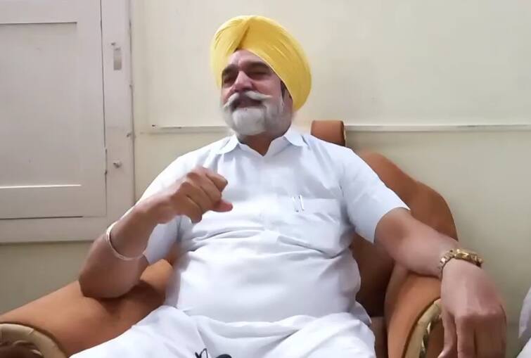 Sikander Singh Maluka in Bathinda reaction on Navjot Sidhu after become President ਸਿਕੰਦਰ ਸਿੰਘ ਮਲੂਕਾ ਦੀ ਭਵਿੱਖਬਾਣੀ! ਸਿੱਧੂ ਨੇ ਫੇਲ੍ਹ ਹੋ ਜਾਣਾ, ਬਹੁਤਾ ਚਿਰ ਨਹੀਂ ਚੱਲੇਗਾ