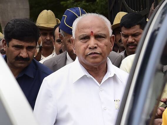 क्या कर्नाटक में होगा नेतृत्व परिवर्तन? सीएम येदियुरप्पा ने विधायकों को दिए जाने वाले डिनर को किया कैंसिल क्या कर्नाटक में होगा नेतृत्व परिवर्तन? सीएम येदियुरप्पा ने विधायकों को दिए जाने वाले डिनर को किया कैंसिल