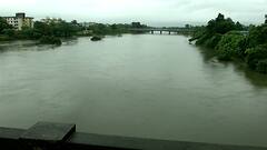 Raigad Rains : रायगड जिल्ह्यात पावसाची संततधार,नद्यांच्या पाणीपातळीत वाढ