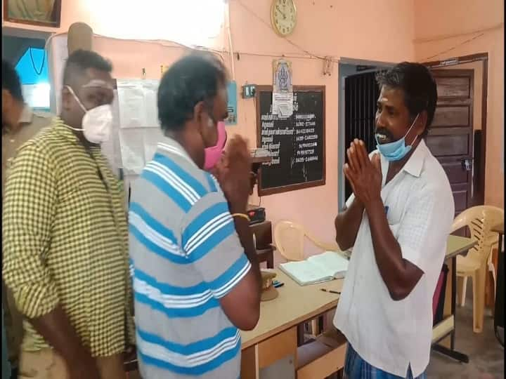 WhatsApp recovers lost money in Kumbakonam வாட்ஸ் அப் மூலம் தொலைத்த பணத்தை மீட்ட மரவியாபாரி; குவியும் பாராட்டுகள்!