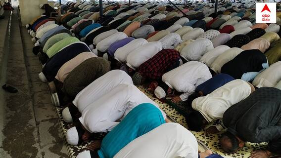 Bakrid 2021: హైదరాబాద్ మక్కా మసీదు వద్ద బక్రీద్ ప్రార్థనలు