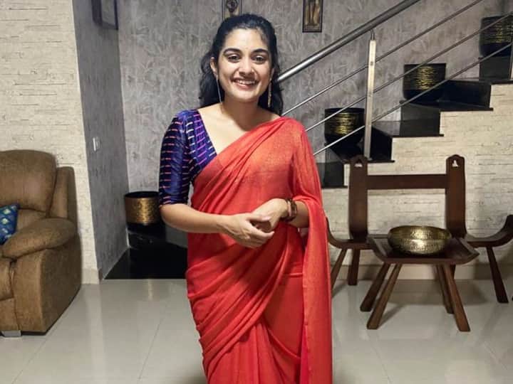 என்னமோ ஏதோ முட்டி முளைக்குது மனதில்.வெட்டி எறிந்திடும் நொடியில்.