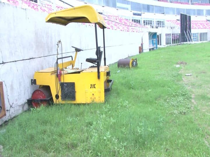 Bad condition of International cricket stadium in Dehradun Uttarakhand ann 250 करोड़ की लागत से बना अंतर्राष्ट्रीय स्टेडियम अपनी बदहाली पर बहा रहा है आंसू, पढ़ें ये रिपोर्ट