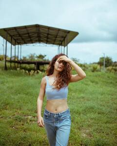 Fatima Sana Sheikh ने करवाया ग्लैमरस फोटोशूट, Aamir Khan की बेटी ने तस्वीरों पर कर दिया ऐसा कमेंट