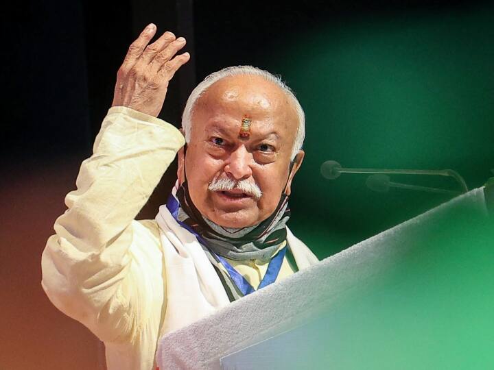 RSS Chief Mohan Bhagwat statement on Muslims started new controversy RSS ਮੁਖੀ ਮੋਹਨ ਭਾਗਵਤ ਨੇ ਮੁਸਲਮਾਨਾਂ ਬਾਰੇ ਛੇੜਿਆ ਨਵਾਂ ਵਿਵਾਦ