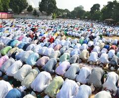 देशभर में Bakrid का जश्न, प्रीतिबंधित जानवरों के बलिदान पर रोक | ABP Ganga | UP-UK Hindi News