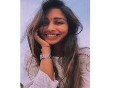 Nivetha Pethuraj Latest Pictures: சத்தியமா இனிமேல் என் சொந்தமெல்லாம் நீதான் - நிவேதா பெத்துராஜ் போட்டோ ஆல்பம்