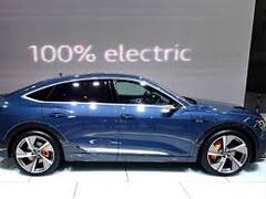 Audi New SUV Launch: ਔਡੀ ਨੇ ਭਾਰਤ 'ਚ ਨਵੀਂ ਇਲੈਕਟ੍ਰਿਕ ਐਸਯੂਵੀ ਈ-ਟ੍ਰੋਨ ਤੇ ਈ-ਟ੍ਰੋਨ ਸਪੋਰਟਬੈਕ ਕੀਤੀ ਲਾਂਚ, ਕੀਮਤ ਜਾਣ ਹੋ ਜਾਓਗੇ ਹੈਰਾਨ