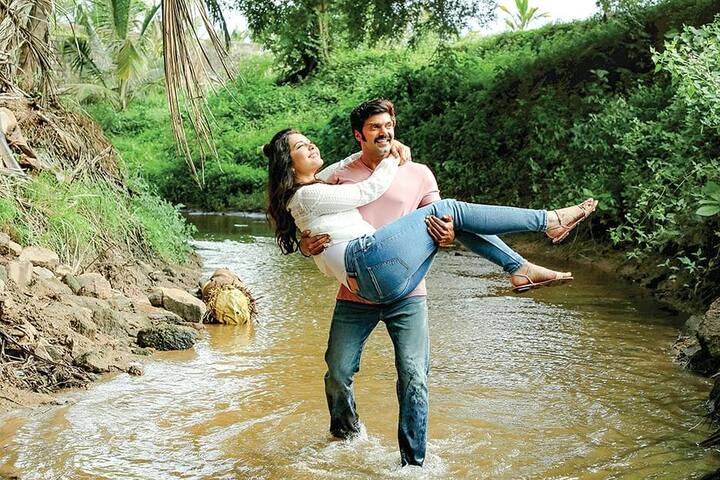 எப்பவும் போல சுந்தர்சியும் இதில் முக்கிய கேரக்டரில் நடித்துள்ளார்.
