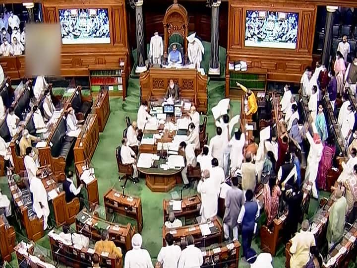 Lok Sabha Rajya Sabha proceedings adjourned for second time, till 2 PM amid opposition uproar Parliament Session: संसद के दोनों सदनों में तीसरे दिन भी हंगामा, तीन बार सदन स्थगित, विधेयकों पर नहीं हो पा रही चर्चा