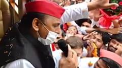 UP Election 2022: क्या है यूपी चुनाव में 'लैपटॉप बनाम टैबलेट' वाला मुद्दा ? Baat To Chubhegi