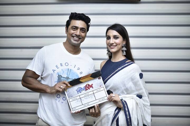 এছাড়াও ছবিতে বিশেষ একটি চরিত্রে অভিনয় করবেন লিলি চক্রবর্তী।
