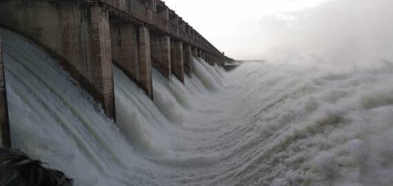 Sriram Sagar Project: శ్రీరాంసాగర్ ప్రాజెక్టు గేట్లు ఎత్తిన వీడియో చూశారా?