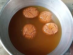 बिहार आने पर जरूर खाएं 2 किलो का एक ‘गलफार रसगुल्ला’, नीतीश कुमार से लेकर लालू भी इसके दीवाने