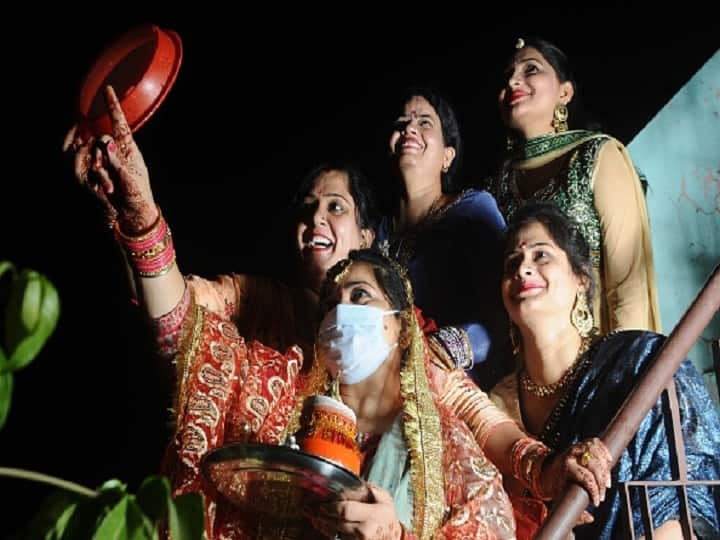 Karva Chauth 2021: When is the festival of Karva Chauth in the month of Kartik? Let's know the auspicious date and time