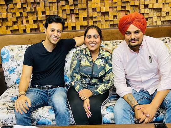 ਇਸ ਮੁਲਾਕਾਤ ਵਿੱਚ ਸਿੱਧੂ ਮੂਸੇਵਾਲਾ ਤੇ ਸਲੀਮ ਤੋਂ ਇਲਾਵਾ ਅਫਸਾਨਾ ਖਾਨ ਤੇ ਸਾਜ ਵੀ ਦਿਖਾਈ ਦਿੱਤੇ। ਇਸ ਮੁਲਾਕਾਤ ਦੀਆਂ ਤਸਵੀਰਾਂ ਇੰਟਰਨੈੱਟ ਤੇ ਕਾਫੀ ਵਾਇਰਲ ਹੋ ਰਹੀਆਂ ਹਨ।