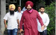 ਨਵਜੋਤ ਸਿੱਧੂ ਦੀ ਧੀ ਰਾਬੀਆ ਸਿੱਧੂ ਵੀ ਐਕਟਿਵ, ਤਾਜਪੋਸ਼ੀ ਸਮਾਗਮ 'ਚ ਪਹੁੰਚੀ