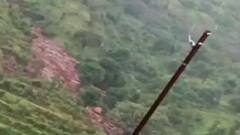 Satara : वाईनंतर पाटणमध्ये दरड कोसळल्याची घटना, बचावकार्यासाठी पथकं रवाना, जिल्हाधिकाऱ्यांची माहिती